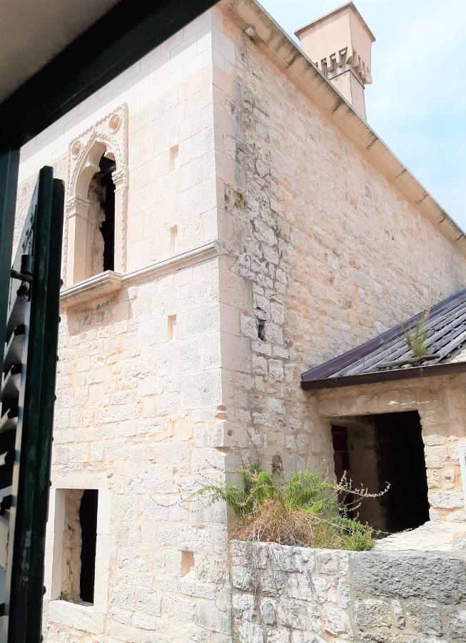 Rooms And Apartments Villa Town Gate Hvar Хвар Екстериор снимка