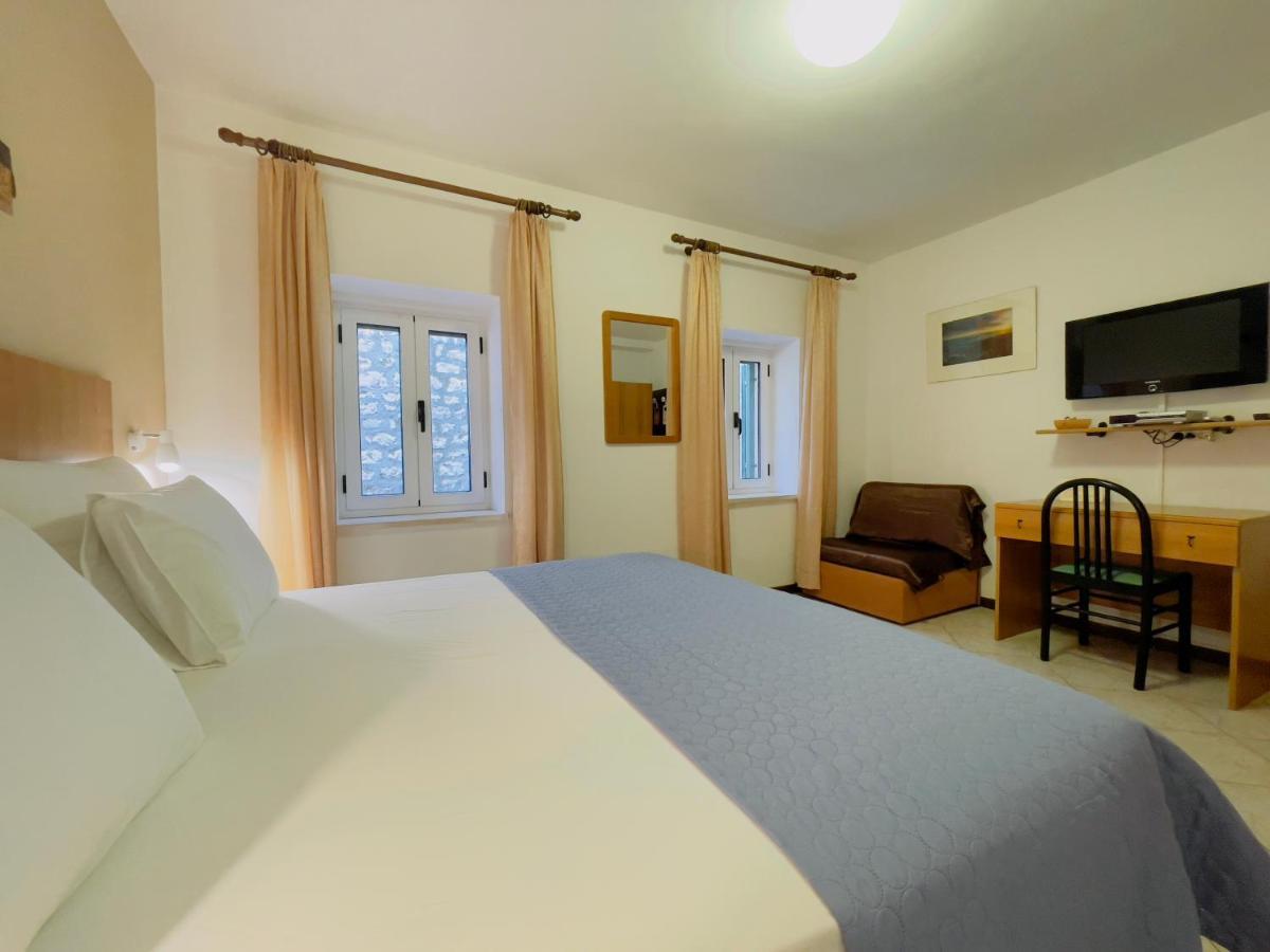 Rooms And Apartments Villa Town Gate Hvar Хвар Екстериор снимка