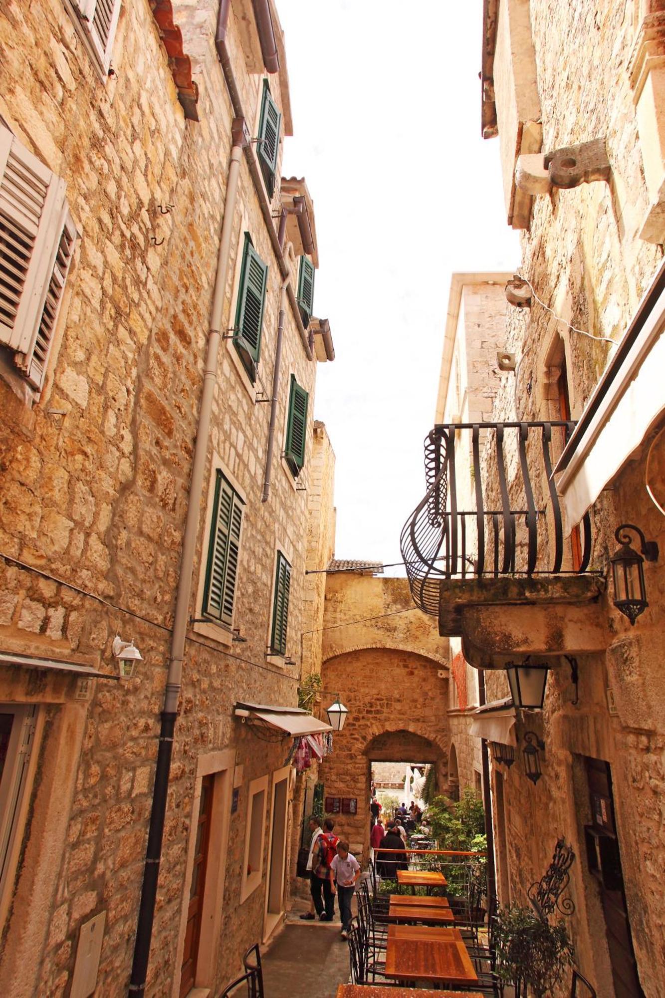 Rooms And Apartments Villa Town Gate Hvar Хвар Екстериор снимка